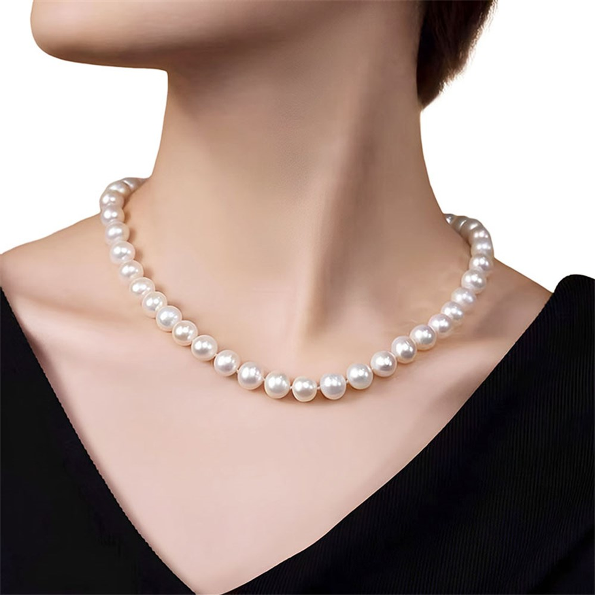 1920s White Pearl Beaded Necklace